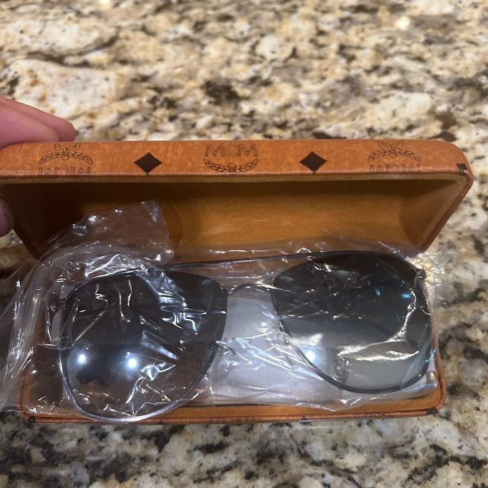 MCM Sunglasses Unisex Aviator
